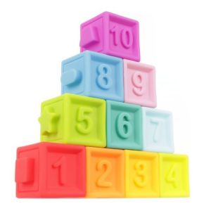 Детски гумени кубчета за игра с букви и цифри
