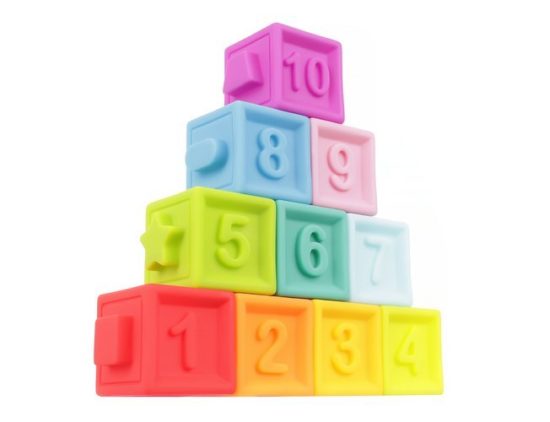 Детски гумени кубчета за игра с букви и цифри