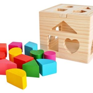 Дървен куб с блокчета за игра - образователна играчка