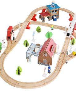 Дървена писта с влакчета и коли - детска играчка
