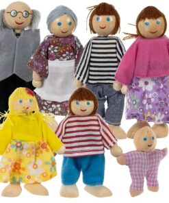 малки дървени кукли