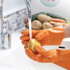 Почистващи ръкавици за белене на плодове и зеленчуци InnovaGoods