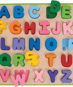 Детски дървен пъзел с букви на английски език Bigjigs