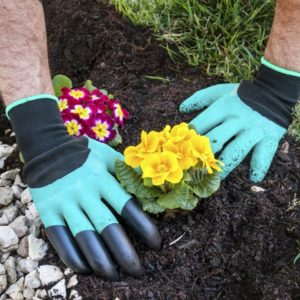 Градинарски ръкавици със спецални нокти InnovaGoods