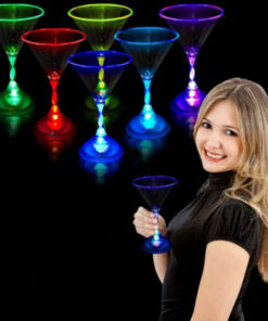 Светеща чаша за коктейли и мартини