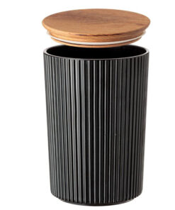 Черен буркан с капак за съхранение на сухи храни