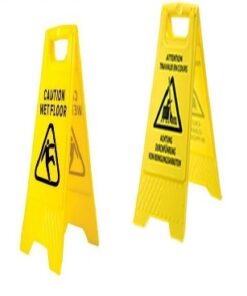 Табела мокър под CAUTION WET FLOOR