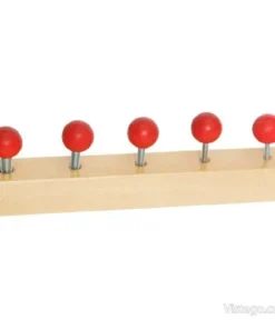 Болтове с топка на дървено блокче – Монтесори материал