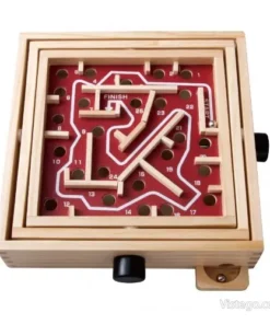 дървен лабиринт