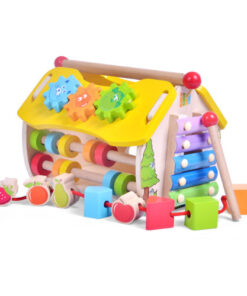 Дървена къщичка с ксилофон, сортер, зъбни колела, часовник и сметало
