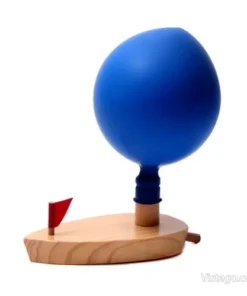 Дървена лодка с балон за забавна игра