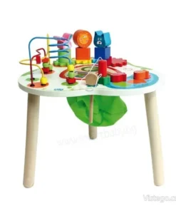 Дървена маса за игра с занимания