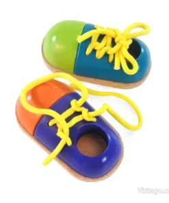 Дървени обувки с връзки за учене чрез игра