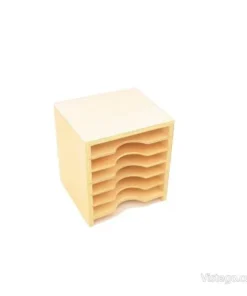 Етажерка с рафтчета за подредени занимания