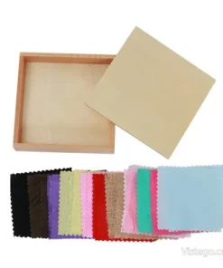 Кутия с текстилни материи за игри