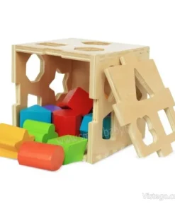 Сортер куб с геометрични фигури