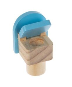 golyama-darvena-kashta-za-kukli-s-aksesoari-8