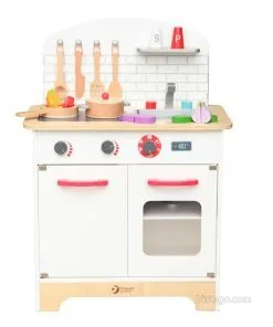 дървена кухня за игра