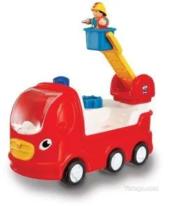 Пожарна кола за игра с Ърни