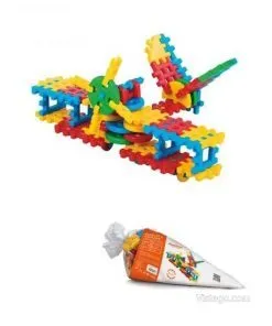 Вафлен конструктор самолет за игра и полет