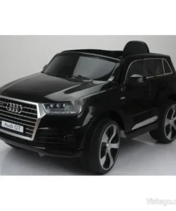 Акумулаторен джип за деца Audi Q7