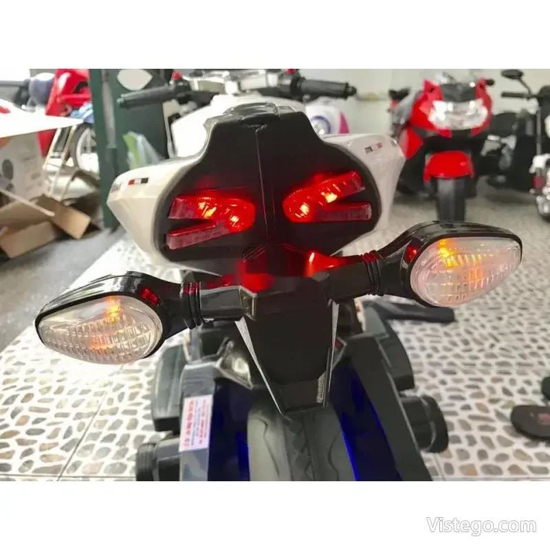 Акумулаторен мотор тип Ducati за игра - 9