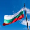 Българско знаме с наситени цветове