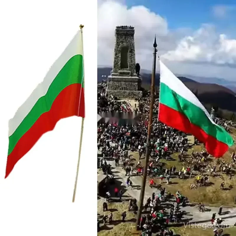 Българско знаме с наситени цветове - 5