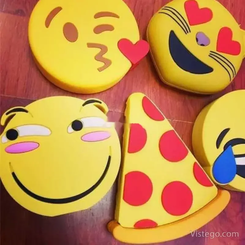 Външна батерия Blushed Emoji – удобна мощ - 2